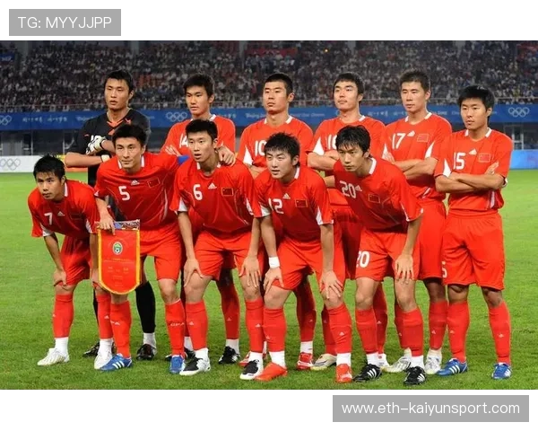 国足球员营养补给科学管理，足球运动员的饮食与营养