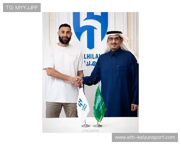 本泽马正式签约利雅得新月,身披90号球衣重返亚洲绿茵赛场 本泽马正式签约利雅得新月,身披90号球衣重返亚洲绿茵赛场